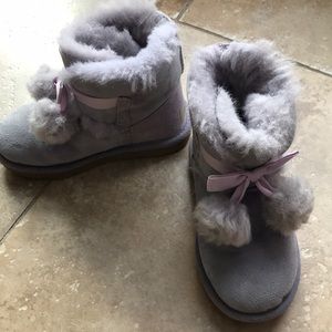 Girls Ugg size 11